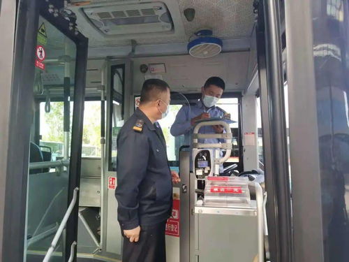 整作風(fēng) 提服務(wù) 樹形象——XX公共汽車公司深入開展文明服務(wù)作風(fēng)整頓活動(dòng)，全面提升校車運(yùn)營(yíng)服務(wù)水平